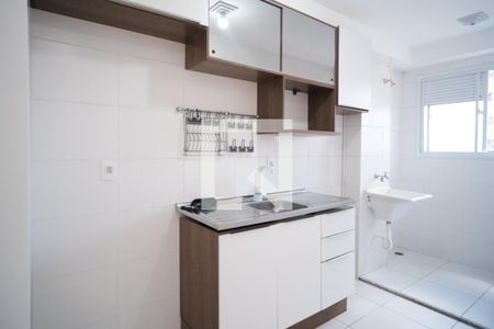 Cozinha de apartamento para alugar com 2 quartos, 42m² em Vila Penteado, São Paulo