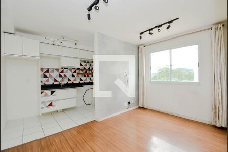 Sala de apartamento à venda com 2 quartos, 45m² em Jardim Las Vegas, Guarulhos