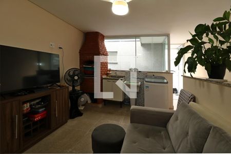 Sala e área de Serviço de apartamento à venda com 2 quartos, 74m² em Vila Pires, Santo André