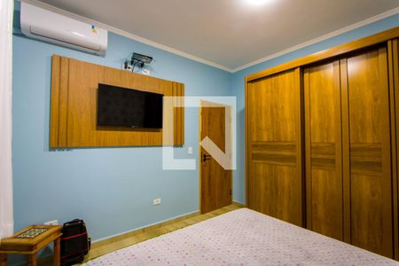 Quarto 1 - Suíte de casa à venda com 3 quartos, 230m² em Vila Cecilia Maria, Santo André