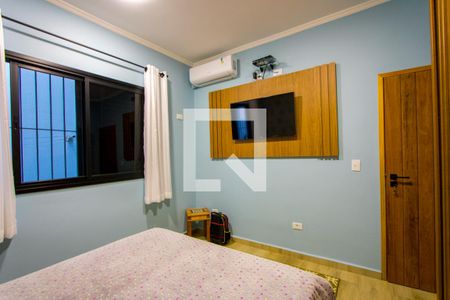 Quarto 1 - Suíte de casa à venda com 3 quartos, 230m² em Vila Cecilia Maria, Santo André