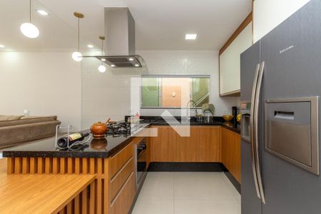 Cozinha  de casa à venda com 4 quartos, 155m² em Vila Galvão, Guarulhos