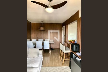 Apartamento à venda com 75m², 3 quartos e 1 vagaSala