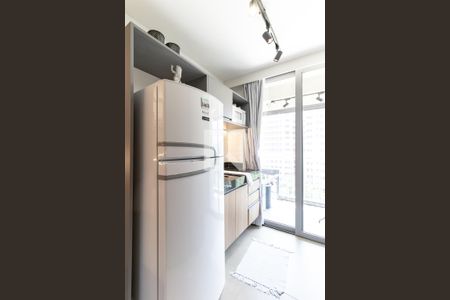 Cozinha de kitnet/studio para alugar com 0 quarto, 22m² em Indianópolis, São Paulo