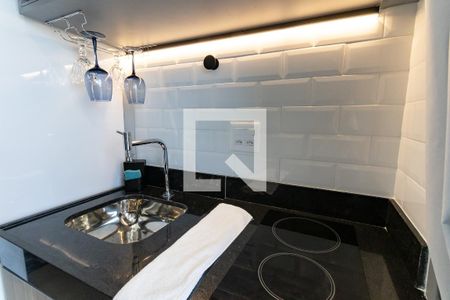 Cozinha de kitnet/studio para alugar com 0 quarto, 22m² em Indianópolis, São Paulo