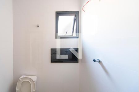 Banheiro de apartamento à venda com 2 quartos, 80m² em Vila Valparaíso, Santo André