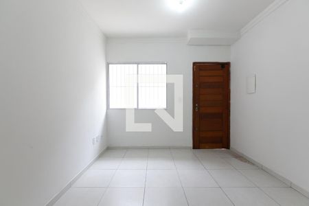 Sala de casa de condomínio para alugar com 2 quartos, 68m² em Cidade Líder, São Paulo