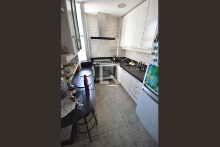 Apartamento à venda com 4 quartos, 394m² em Lourdes, Belo Horizonte