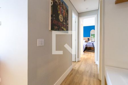 Corredor de apartamento para alugar com 2 quartos, 100m² em Jardim Botânico, Curitiba