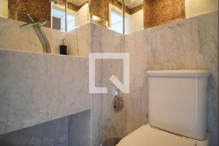 Lavabo de apartamento para alugar com 1 quarto, 97m² em Moinhos de Vento, Porto Alegre