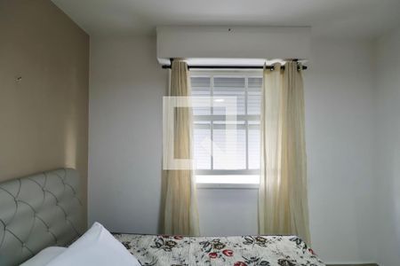 Quarto Suíte  de apartamento para alugar com 2 quartos, 90m² em Barra Funda, Guarujá