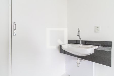 Banheiro de kitnet/studio para alugar com 1 quarto, 21m² em Jardim Paulista, São Paulo