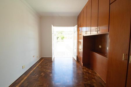 Quarto 1 de casa para alugar com 3 quartos, 195m² em Parque Vitoria, São Paulo
