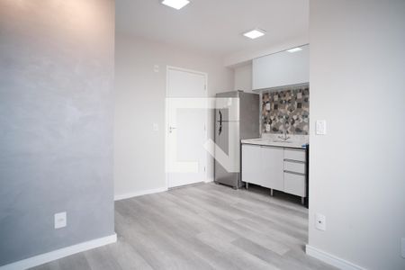 Sala/Cozinha de apartamento para alugar com 2 quartos, 35m² em Vila Ré, São Paulo