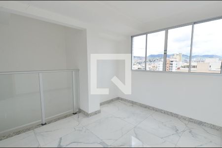 Sala/ Cobertura de apartamento à venda com 4 quartos, 136m² em Sagrada Família, Belo Horizonte