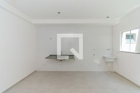 Cozinha de apartamento para alugar com 1 quarto, 33m² em Vila Ema, São Paulo