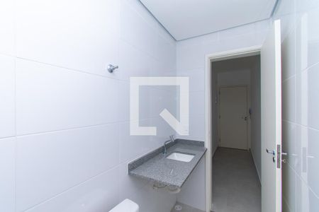 Banheiro de kitnet/studio à venda com 1 quarto, 34m² em Vila Ema, São Paulo