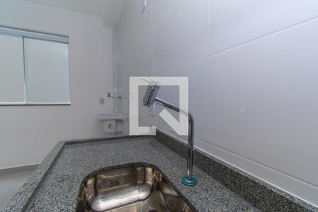 Cozinha - Torneira de kitnet/studio para alugar com 1 quarto, 27m² em Vila Ema, São Paulo