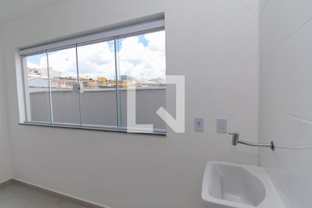 Área de Serviço de kitnet/studio para alugar com 1 quarto, 27m² em Vila Ema, São Paulo