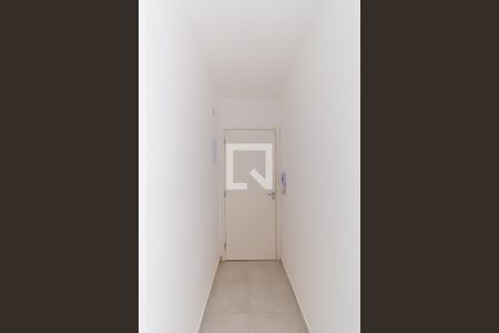 Hall de entrada de kitnet/studio para alugar com 1 quarto, 34m² em Vila Ema, São Paulo