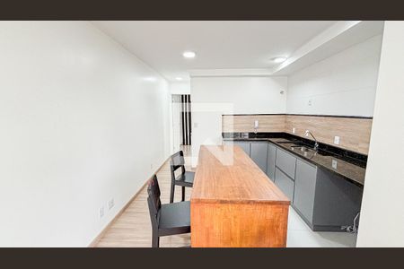 Sala - Cozinha de apartamento à venda com 1 quarto, 41m² em Vila Valparaiso, Santo André