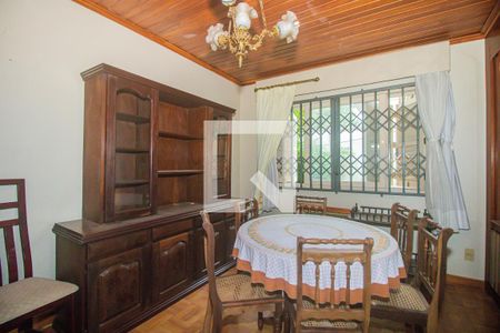 Sala de casa para alugar com 3 quartos, 221m² em Petrópolis , Porto Alegre