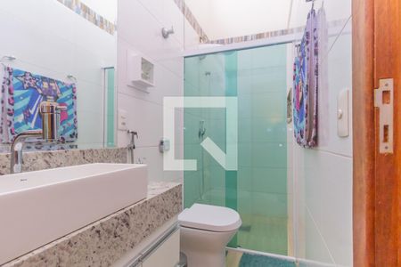 Banheiro de casa à venda com 3 quartos, 195m² em Dona Clara, Belo Horizonte