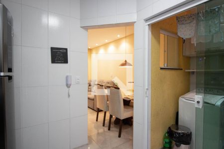 Cozinha de casa de condomínio à venda com 2 quartos, 63m² em Vila Regina, São Paulo