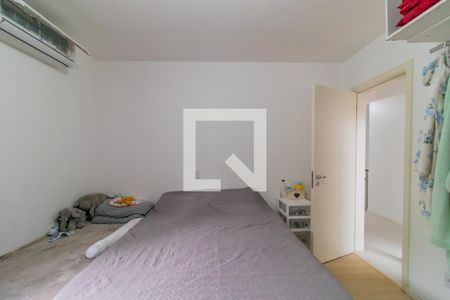 Casa de condomínio à venda com 270m², 5 quartos e 2 vagas Casa de condomínio à venda com 270m², 5 quartos e 2 vagasQuarto 6