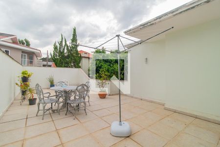 Casa de condomínio à venda com 270m², 5 quartos e 2 vagas Casa de condomínio à venda com 270m², 5 quartos e 2 vagasQuintal