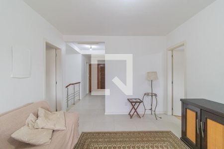 Casa de condomínio à venda com 270m², 5 quartos e 2 vagas Casa de condomínio à venda com 270m², 5 quartos e 2 vagasQuarto 4