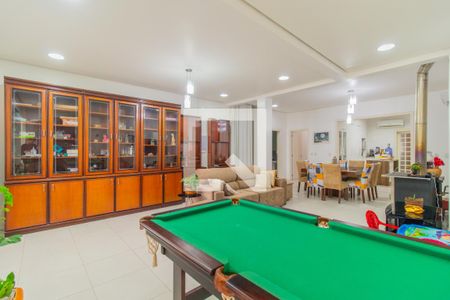 Casa de condomínio à venda com 270m², 5 quartos e 2 vagasSala