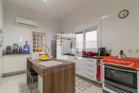 Casa de condomínio à venda com 270m², 5 quartos e 2 vagas Casa de condomínio à venda com 270m², 5 quartos e 2 vagasCozinha