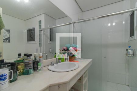 Casa de condomínio à venda com 270m², 5 quartos e 2 vagas Casa de condomínio à venda com 270m², 5 quartos e 2 vagasBanheiro 1