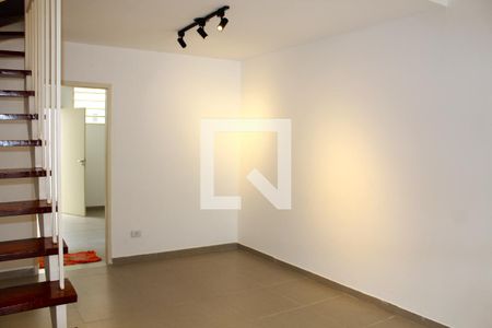 Sala de casa à venda com 3 quartos, 75m² em Lapa de Baixo, São Paulo