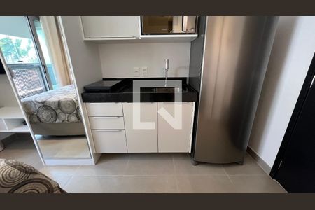 Apartamento para alugar com 19m², 1 quarto e sem vaga Apartamento para alugar com 19m², 1 quarto e sem vagaCozinha - Armários
