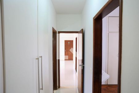Corredor de apartamento à venda com 3 quartos, 85m² em Cidade Nova, Belo Horizonte
