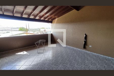Varanda de casa à venda com 3 quartos, 220m² em Tulipas, Jundiaí