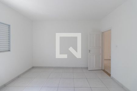 Quarto 1 de casa para alugar com 2 quartos, 85m² em Vila Nivi, São Paulo