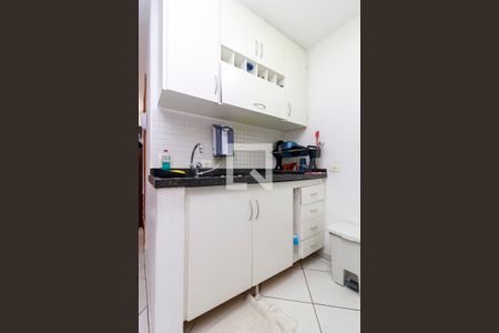 Cozinha de kitnet/studio à venda com 1 quarto, 28m² em Campo Belo, São Paulo