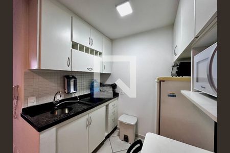 Cozinha de kitnet/studio à venda com 0 quarto, 36m² em Campo Belo, São Paulo