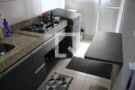 Cozinha de apartamento para alugar com 2 quartos, 60m² em Vila Rosa, Goiânia