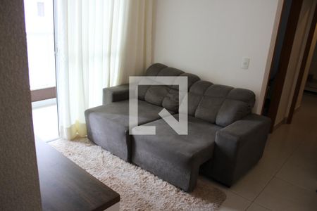 Sala de apartamento para alugar com 2 quartos, 60m² em Vila Rosa, Goiânia