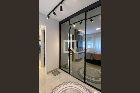 Closet do quarto 1 de apartamento à venda com 1 quarto, 49m² em Alphaville Empresarial, Barueri