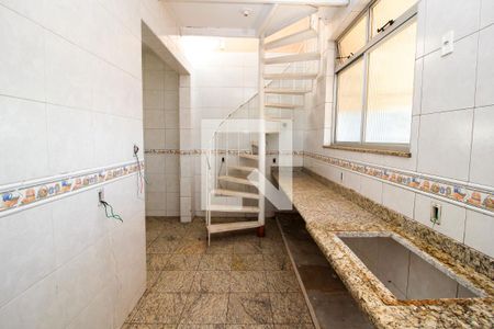 Cozinha de apartamento à venda com 3 quartos, 188m² em Barroca, Belo Horizonte