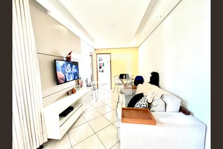 Sala de apartamento à venda com 2 quartos, 68m² em Três Barras, Contagem