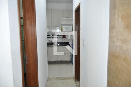 Corredor de apartamento para alugar com 3 quartos, 90m² em Higienópolis, Rio de Janeiro