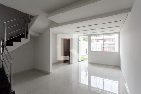 Sala de casa à venda com 3 quartos, 105m² em Santa Amelia, Belo Horizonte