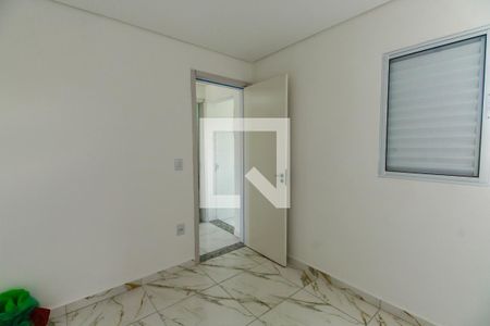 Quarto 2 de apartamento para alugar com 2 quartos, 46m² em Vila Carrao, São Paulo