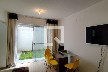 sala de apartamento para alugar com 2 quartos, 60m² em Taquara, Rio de Janeiro